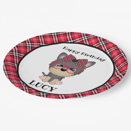 ヨークシャーテリア犬の赤い格子縞の誕生会のプレート ペーパープレート (アングル)