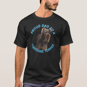 ヨークシ誇りを持ったャー・テリアのパパ Tシャツ