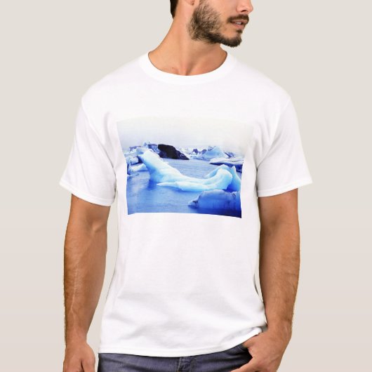 ヨークルスアゥルロゥン湖の氷山 Tシャツ (正面)