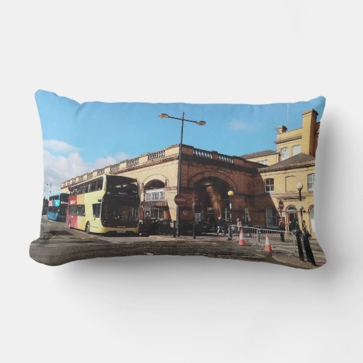 ヨーク駅の外 アウトドアクッション (正面)