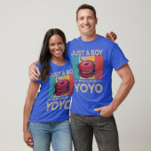 ヨーヨーが大好きな少年  面白いヴィンテージのヨーヨー少年 Tシャツ (ユニセックス)