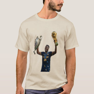ヨーロッパの夜から世界のステージまで、彼はいずれも制覇 Tシャツ