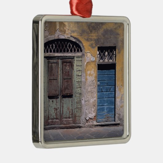 ヨーロッパイタリアルッカこの古い扉は付け加える メタルオーナメント (右)