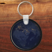 ヨーロッパ、アフリカ、中東の都市の夜の照明 キーホルダー (正面)