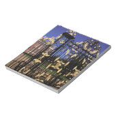 ヨーロッパ、イギリス、ロンドン。2の外側に金箔のゲート ノートパッド (回転)