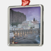 ヨーロッパ、イタリア、カンパニーア(アマルフィ·コースト)アトラニ: メタルオーナメント (左)