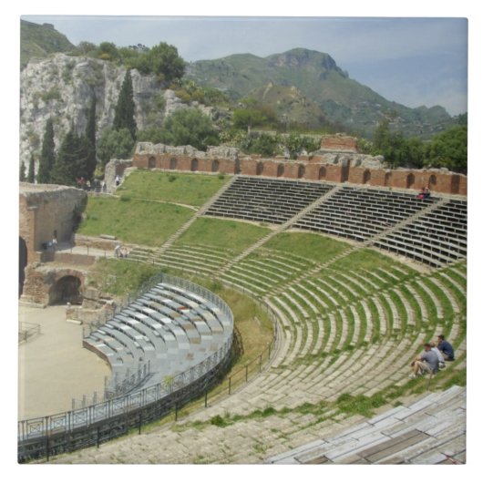 ヨーロッパ、イタリア、シチリア、タオルミナ。3世紀 タイル (正面)