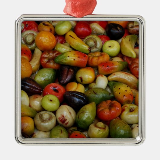 ヨーロッパ、イタリア、シチリア、タオルミナ。3 メタルオーナメント (正面)