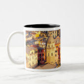 ヨーロッパ、イタリア、シンク·テレ。ベルナッツァ村 ツートーンマグカップ (左)