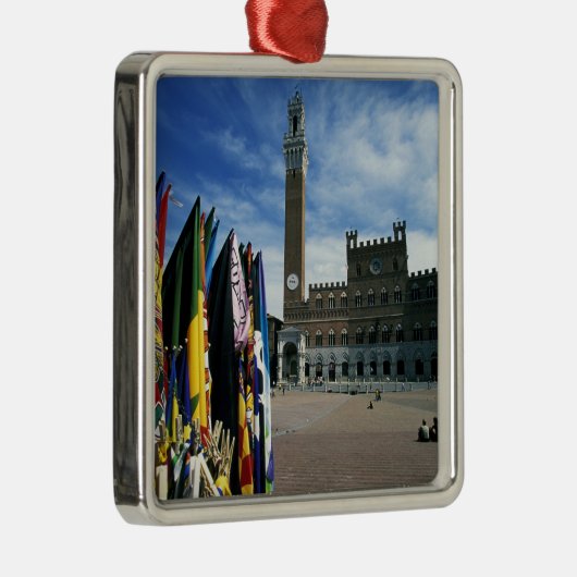 ヨーロッパ、イタリア、トスカーナ、シエナ。ピアッツァデル メタルオーナメント (右)