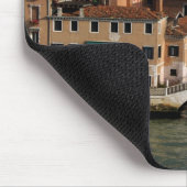 ヨーロッパ、イタリア、ベネチア。運河の景色。ユネスコ マウスパッド (コーナー)
