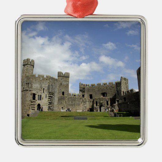 ヨーロッパ、ウェールズ、カーナルフォン。カーナルフォン城 メタルオーナメント (正面)