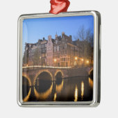 ヨーロッパ、オランダ、オランダ、アムステルダム、 メタルオーナメント (左)