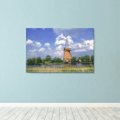 ヨーロッパ、オランダ、キネルダイク。風車が坐る キャンバスプリント (インサイチュ (ウッドフロア))