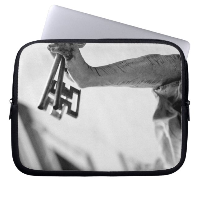 ヨーロッパ、オーストリア、サルツブルク像(鍵2) ラップトップスリーブ (正面)