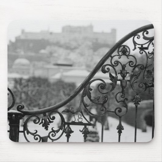 ヨーロッパ、オーストリア、サルツブルク旧市街の眺め マウスパッド (正面)