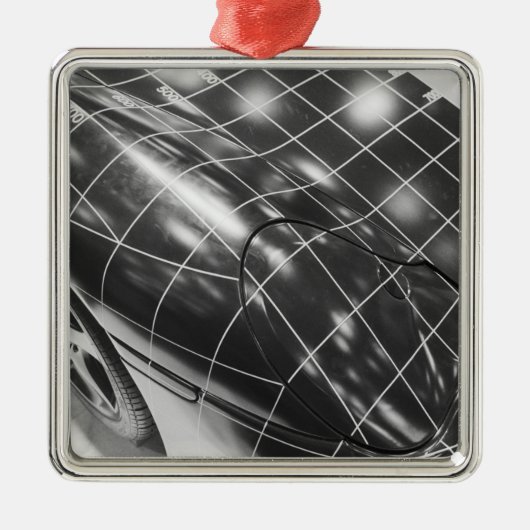 ヨーロッパ、スイス、ジュネーブ。ジュネーブモーターショー； 3 メタルオーナメント (正面)