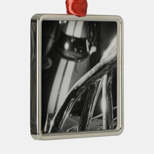 ヨーロッパ、スイス、ジュネーブ。ジュネーブ·モーター·ショー4 メタルオーナメント (右)