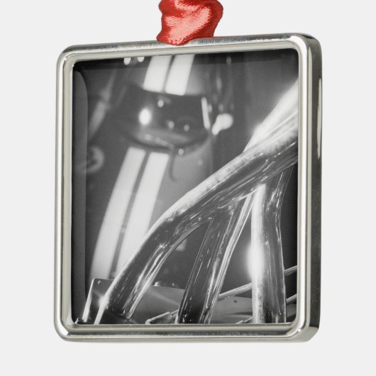 ヨーロッパ、スイス、ジュネーブ。ジュネーブ·モーター·ショー4 メタルオーナメント (左)