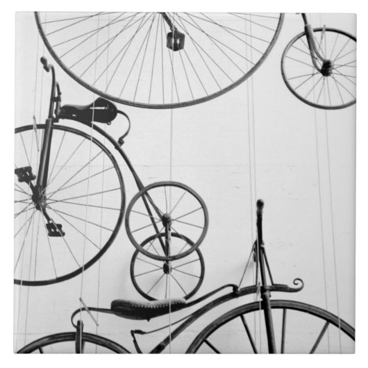 ヨーロッパ, スイス, ルツェルン。 自転車の展示, タイル (正面)