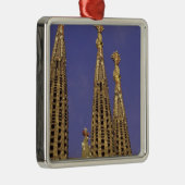 ヨーロッパ、スペイン、バルセロナサグラダファミリア メタルオーナメント (右)