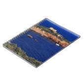 ヨーロッパ、フランス、テオール·シュル·メル。瓦葺き ノートブック (左側)