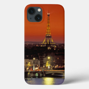 ヨーロッパ, フランス, パリ。エッフェル塔の夕景 iPhone 13ケース