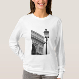 ヨーロッパ, フランス, パリ。凱旋門と Tシャツ