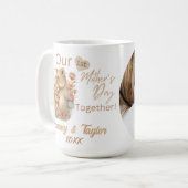 ライオネスと可愛い、母の日を一緒に過ごす コーヒーマグカップ (正面左)