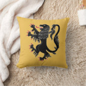 ライオンが乱暴的な クッション (ブランケット)