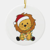 ライオンのクリスマス雪の冬の動物ライオン セラミックオーナメント (正面)
