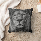 ライオンのグレースケール写真 クッション (ブランケット)