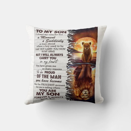 ライオンのママ私の息子に目を閉じた クッション (裏面)