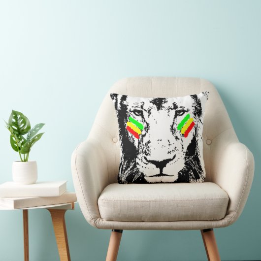 ライオンのラスタの目の黒の装飾用クッションの征服 クッション (椅子)