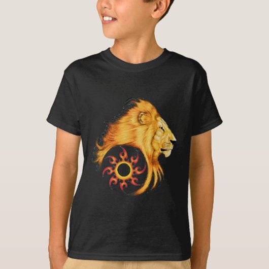 ライオンの入れ墨の芸術のデザイン Tシャツ (正面)