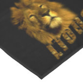 ライオンの名を持つ雄ライオン。 テーブルクロス (アングル)