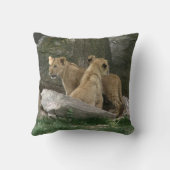 ライオンの子の探検の枕 クッション (裏面)