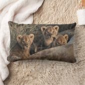 ライオンの子牛の三尾と母 ランバークッション (ブランケット)