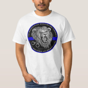 ライオンの薄いブルーラインワイシャツとしてはっきりした Tシャツ