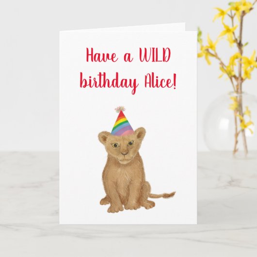 ライオンは野生の誕生日を持っていパーソナライズされたる カード (黄色い花)