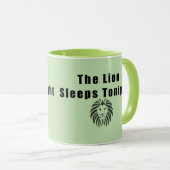 ライオンは金オールディーズの歌のタイトル今夜眠ります マグカップ (正面右)