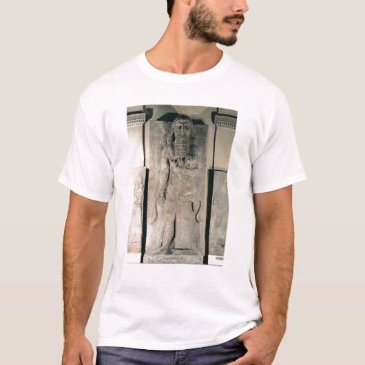 ライオンを握っている英雄Gilgamesh Tシャツ (正面)