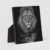 ライオンズは狩りの夢ではなく、彼らはただ狩り フォトプラーク (正面)