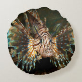 ライオンフィッシュを閉め込め!非常に近く、強烈な写真 | ラウンドクッション (裏面)