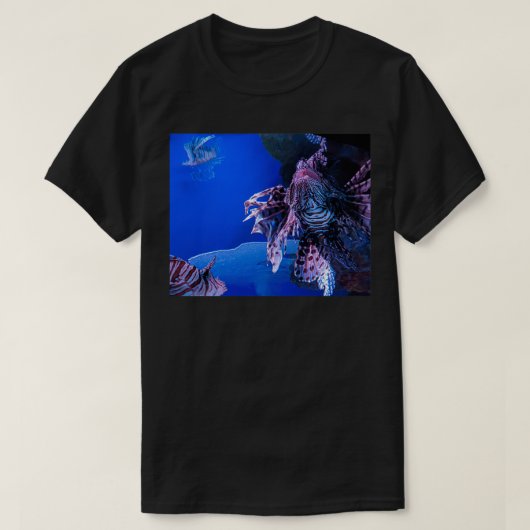 ライオンフィッシュ4 Tシャツ (デザイン正面)