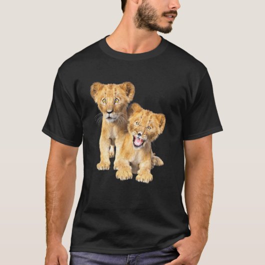 ライオン、ライオンの子、ライオンの子、ライオンの子 Tシャツ (正面)