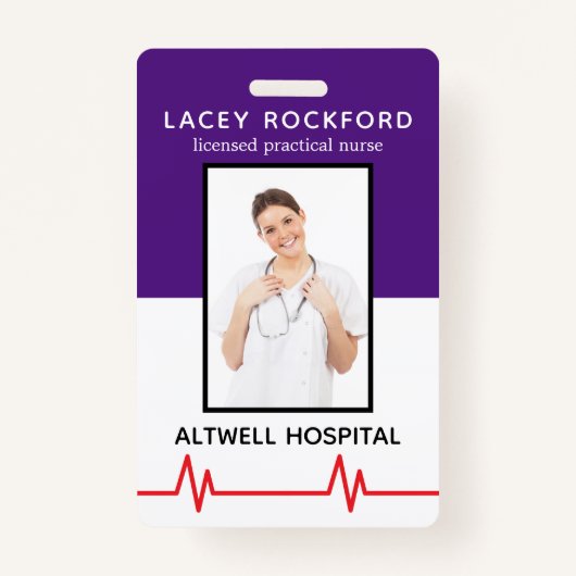 ライセンス供与された実用的なナースLPN紫の医療写真 バッジ (正面)