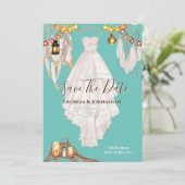 ライトな羽毛のボーホー マクラメ ドレス ティールブルー セーブザデート (スタンド正面)