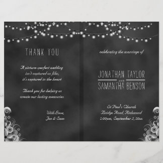 ライトの列ブラックチャックボード結婚式 プログラム