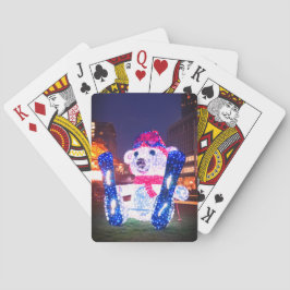 ライトアップされたクマ トランプ